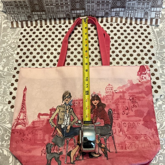 Fun Collectible Tote - Picture 11 of 11